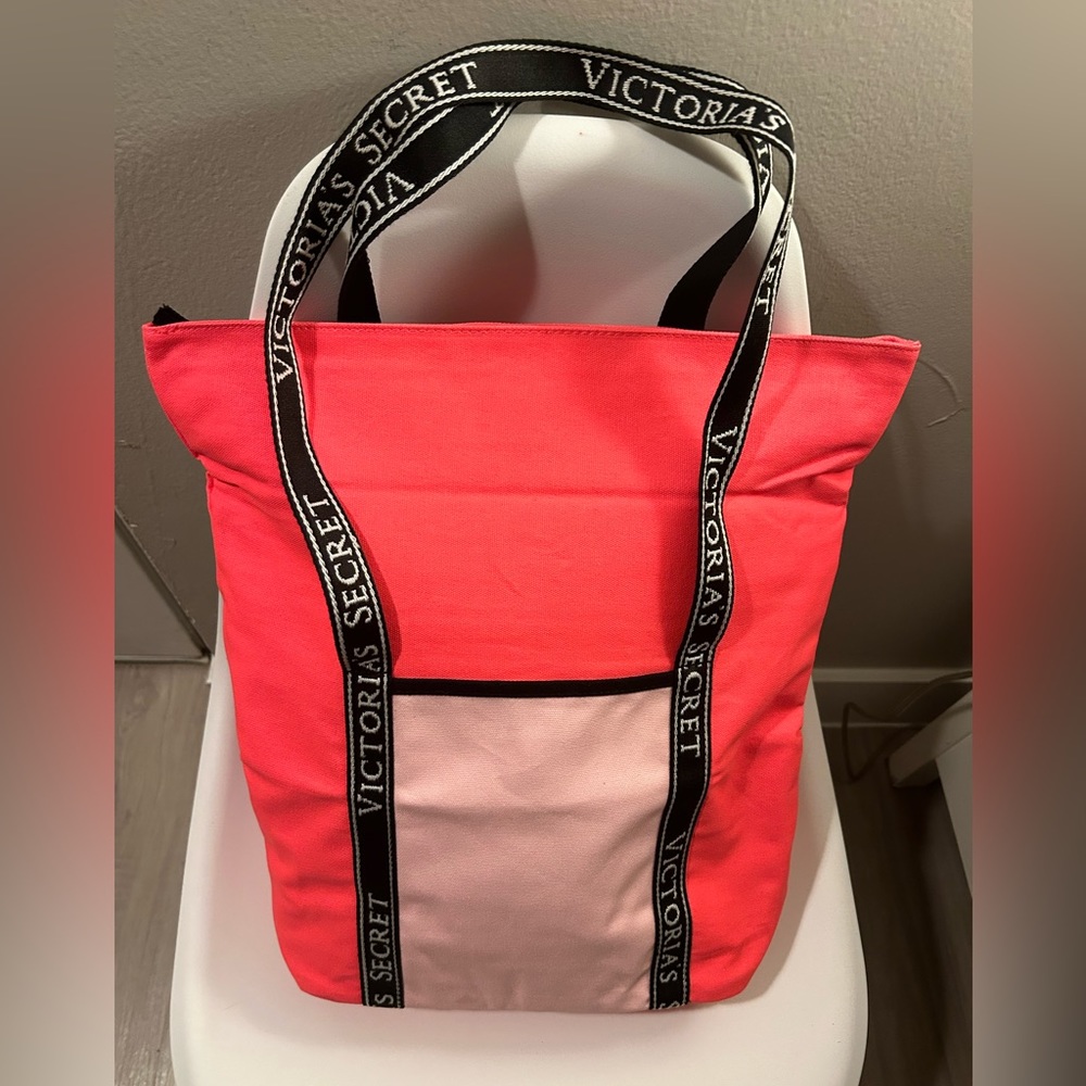 NWOT Victoria's Secret Canvas Insulated Tote Bag, Pink Zip Up Tote RARE